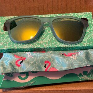 Goodr Sunbathing with Wizards Sunglasses Flamingo Cleaning Pouch No Slip Unisex